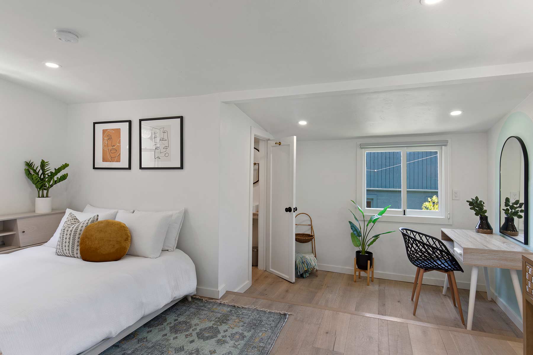 Garibaldi-NE0A7950-1