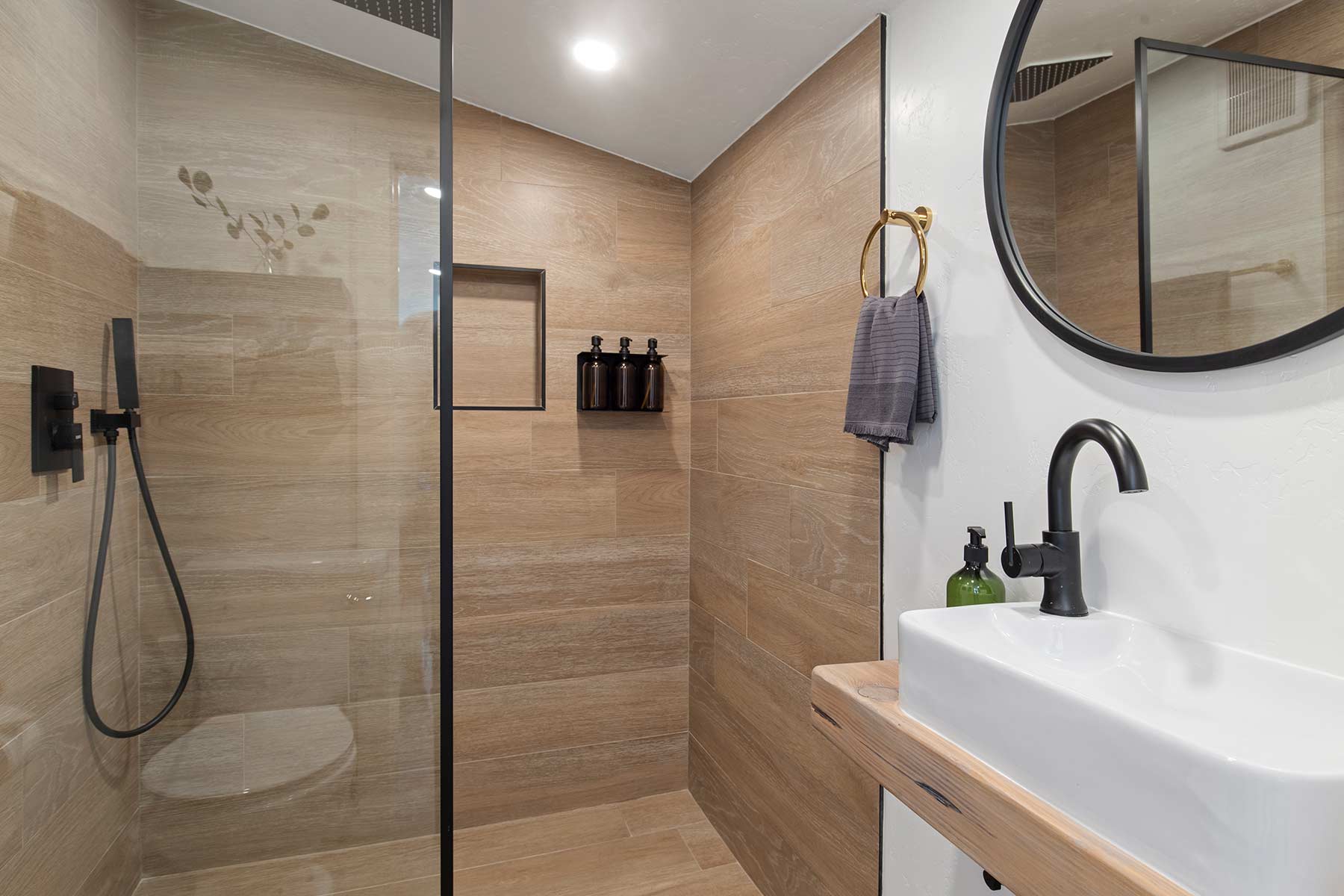 Garibaldi-NE0A7954-1